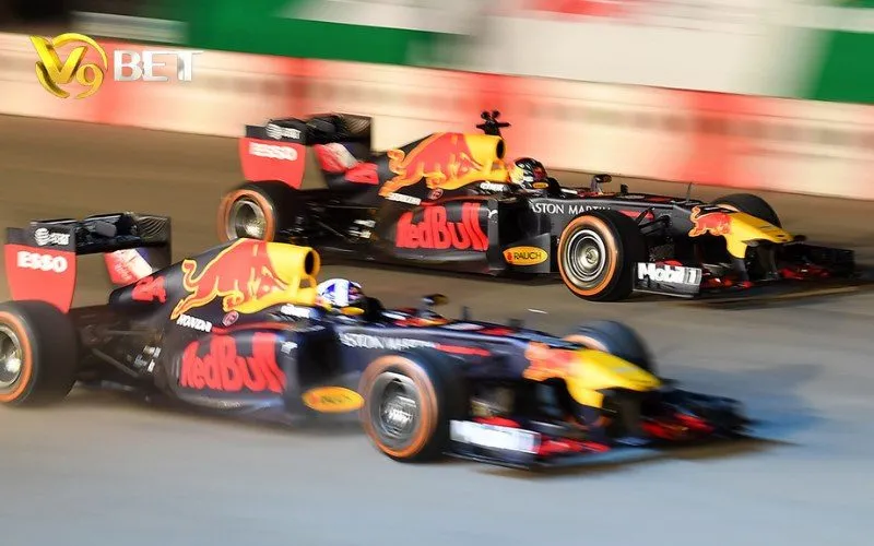 Hình ảnh Cuoc Dua Xe F1 V9bet 3 trong bài viết Cược Đua Xe F1 V9BET: Tìm Hiểu Về Các Đội Đua Hàng Đầu. Cược Đua Xe F1 V9BET